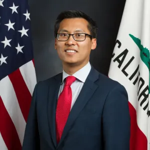 A portrait photo of Vince Fong (Vice Chair)